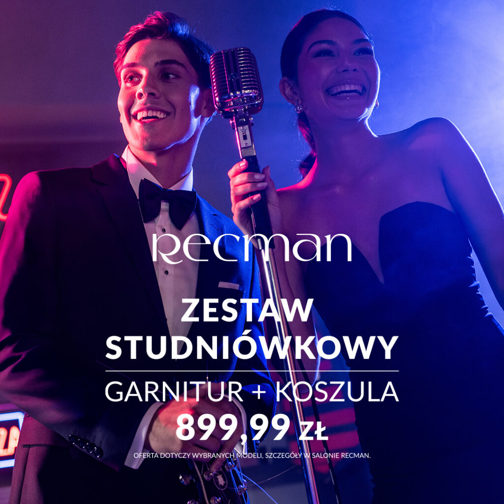 Młoda para na scenie w eleganckich strojach, mikrofon, napis Recman.