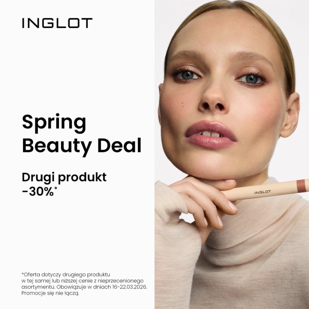 Kobieta trzymająca kosmetyk Inglot, promocja wiosenna -30%.