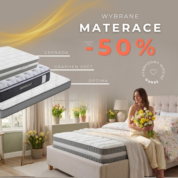 Kobieta siedząca na materacu z bukietem kwiatów, wyprzedaż do 50%.